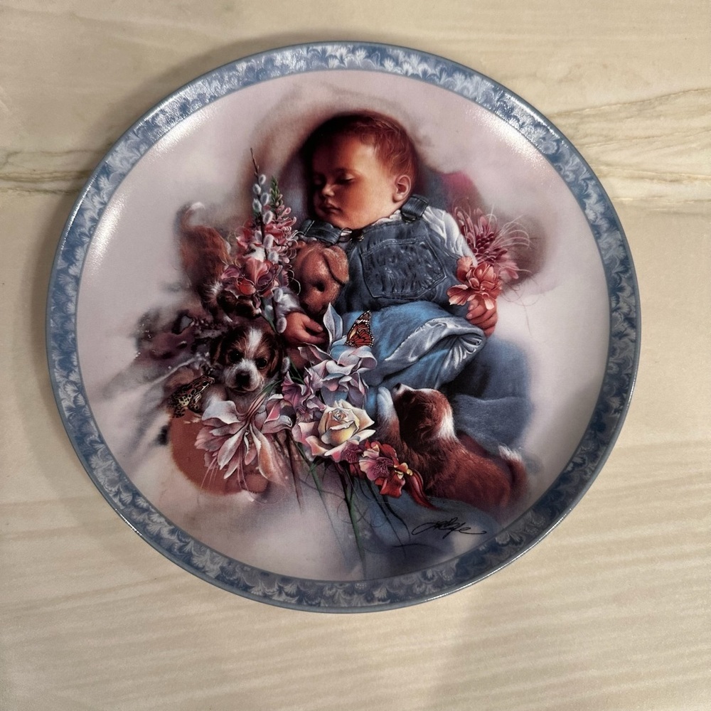 Lee Bogle Puppy Dog Tails Decorative Plate with Sleeping Child and Puppies 680